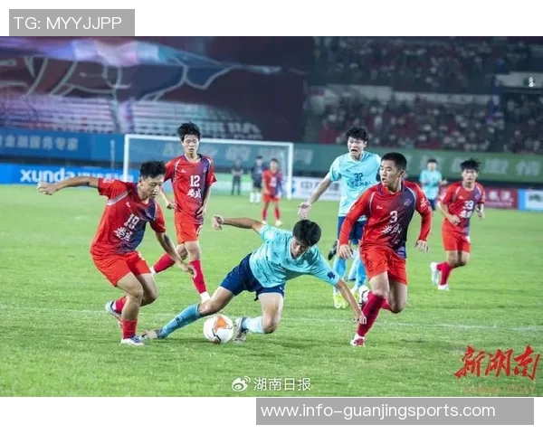 精彩足球壁纸精选让你随时感受绿茵场上的激情与魅力